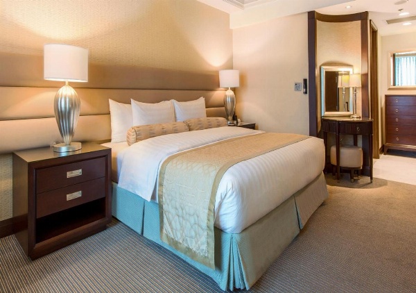 Crimson Hotel Filinvest City, Manila image 4