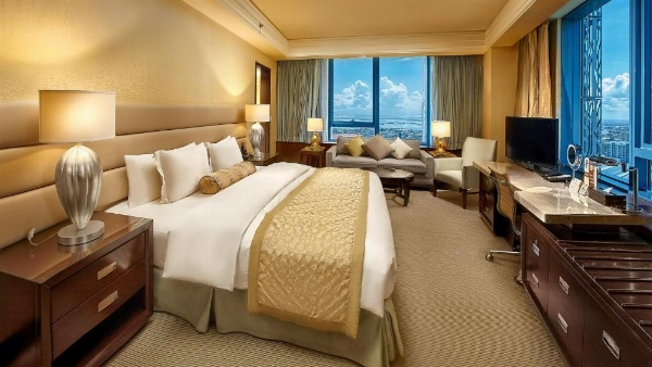 Crimson Hotel Filinvest City, Manila image 43